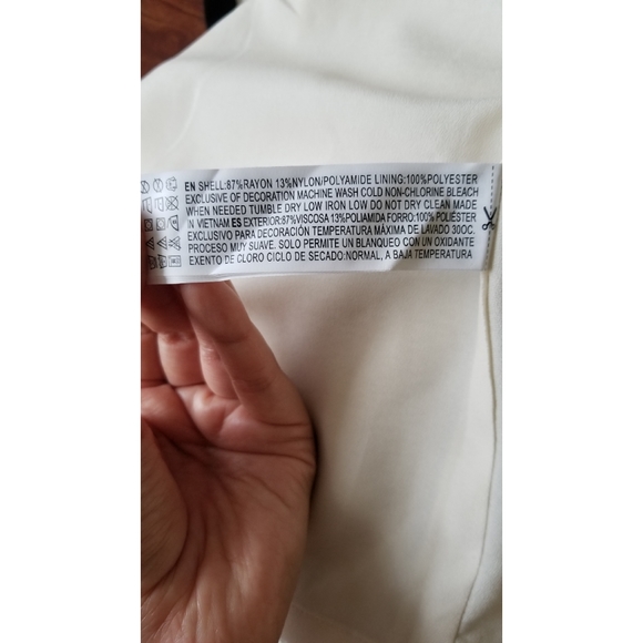 Forever 21 contemporary skirt NWT 🏷 - Picture 4 of 6